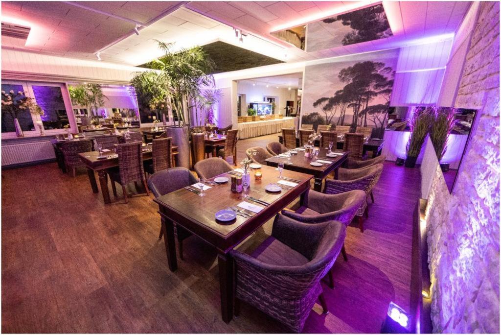 Husum  Vier Jahreszeiten酒店 外观 照片